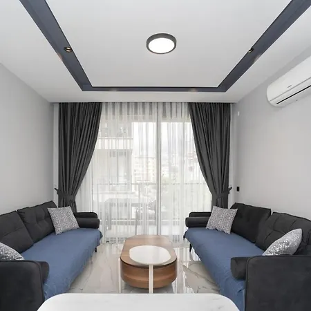 Square Light Residence, With Pool In The Location Of Appartement Alanya